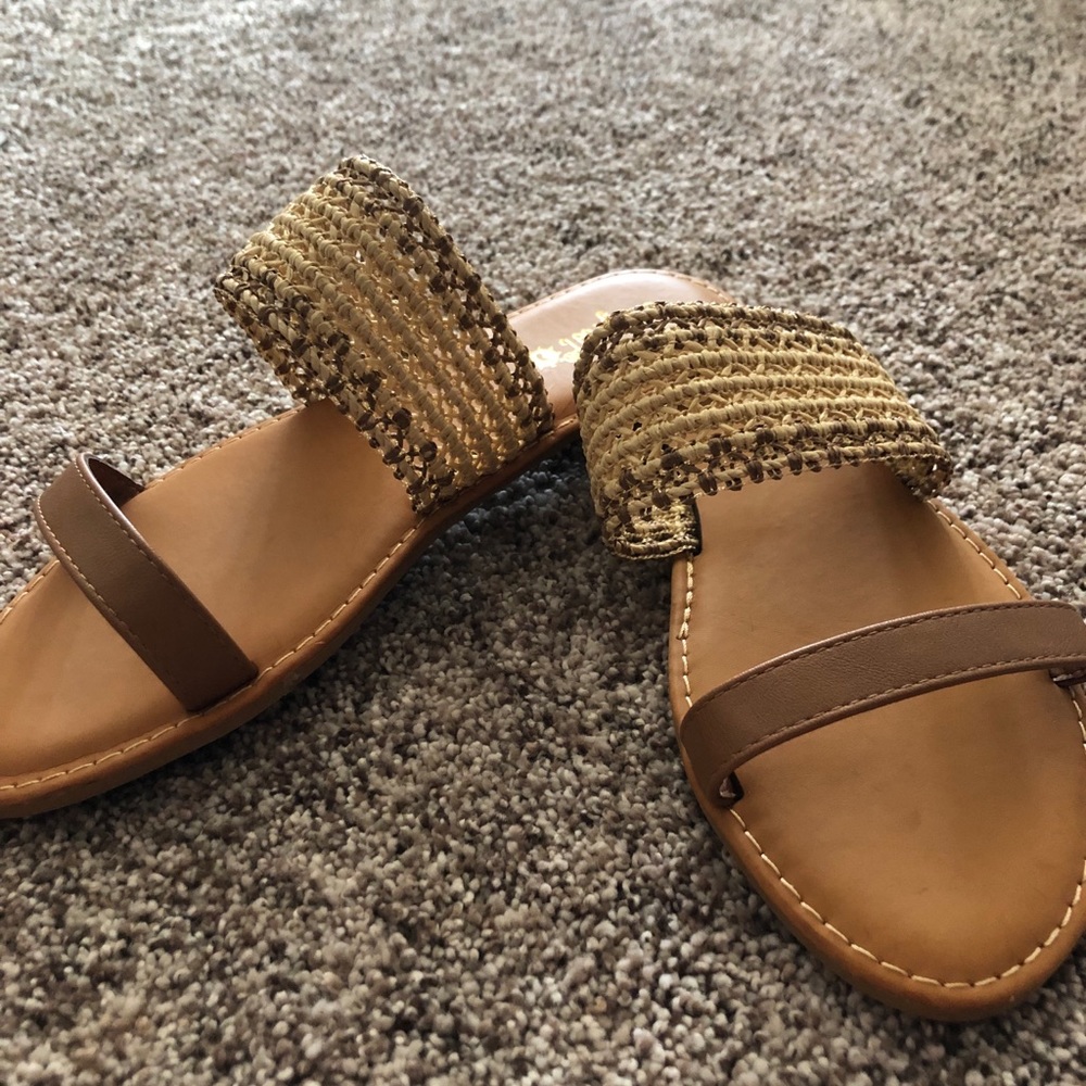 strappy sandals